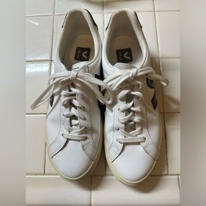 VEJA ESPLAR LEATHER - WHITE / BLACK Sneakers Womens Size 8